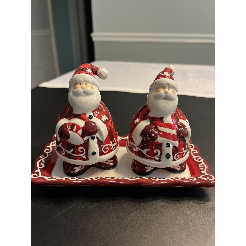 New - Ganz Santa Claus Salt & Pepper Shaker with Under Plate